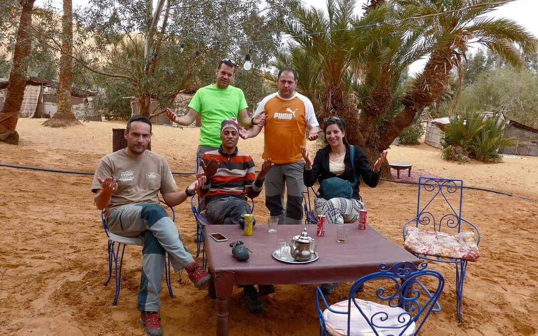 Tour de 7 días a Chefchaouen y Campamento  Fez a través del desierto desde Marrakech